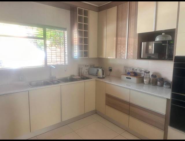 5 BEDROOM HOUSE FOR SALE IN AMANDASIG